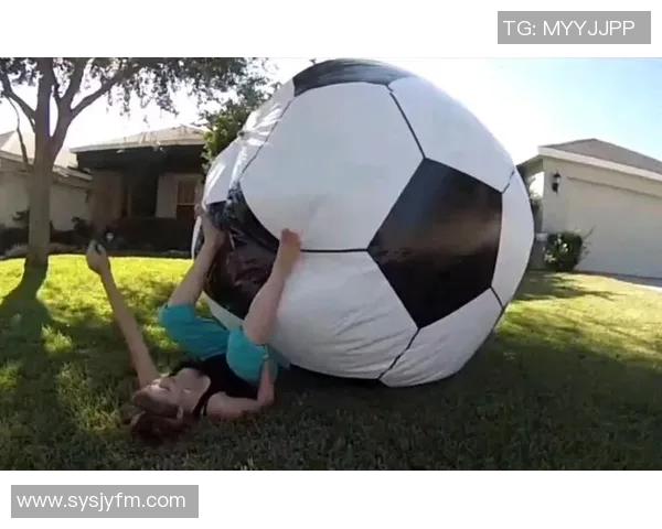 女朋友迷恋足球明星背后的故事与情感纠葛 女朋友迷恋足球明星背后的故事与情感纠葛